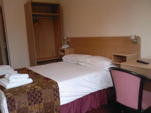 Heath Lodge Hotel Nr Nec Bickenhill Habitación foto